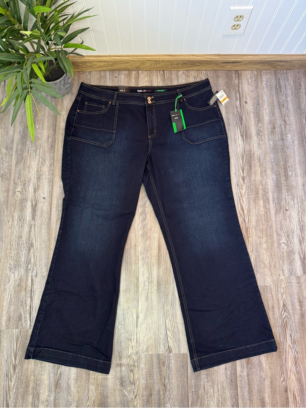 Style and Co Womens Jewel Dark Wash Mid Rise Trouser Jeans Plus Size 24 W New